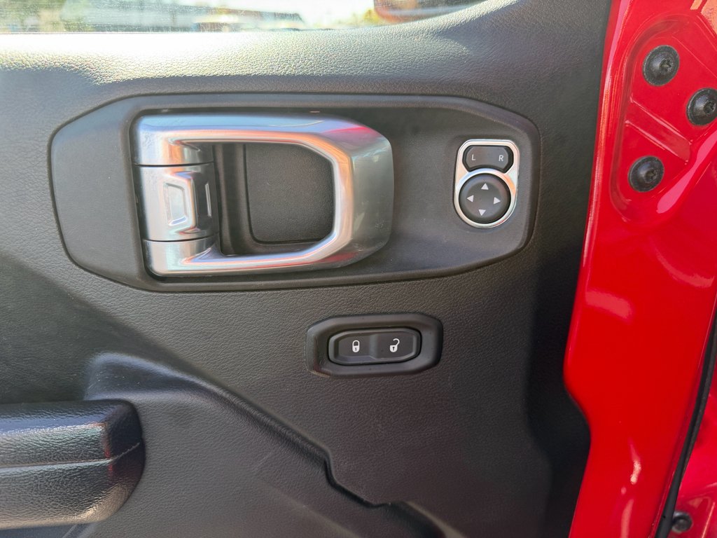 Used 2023 Firecracker Red Clearcoat Jeep Sport S image 9