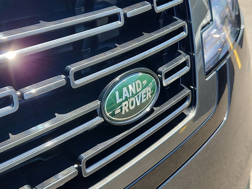 New 2026 Carpathian Grey Land Rover SE image 11