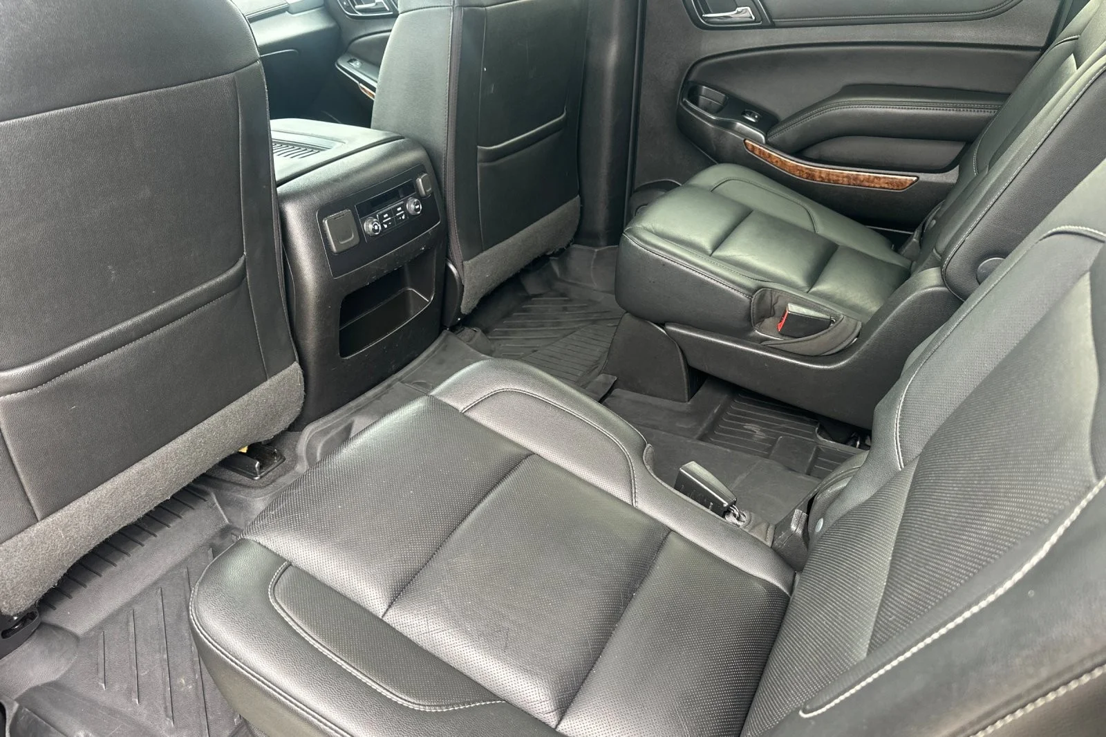 Used 2020 GRAY METALLIC Chevrolet Premier image 11