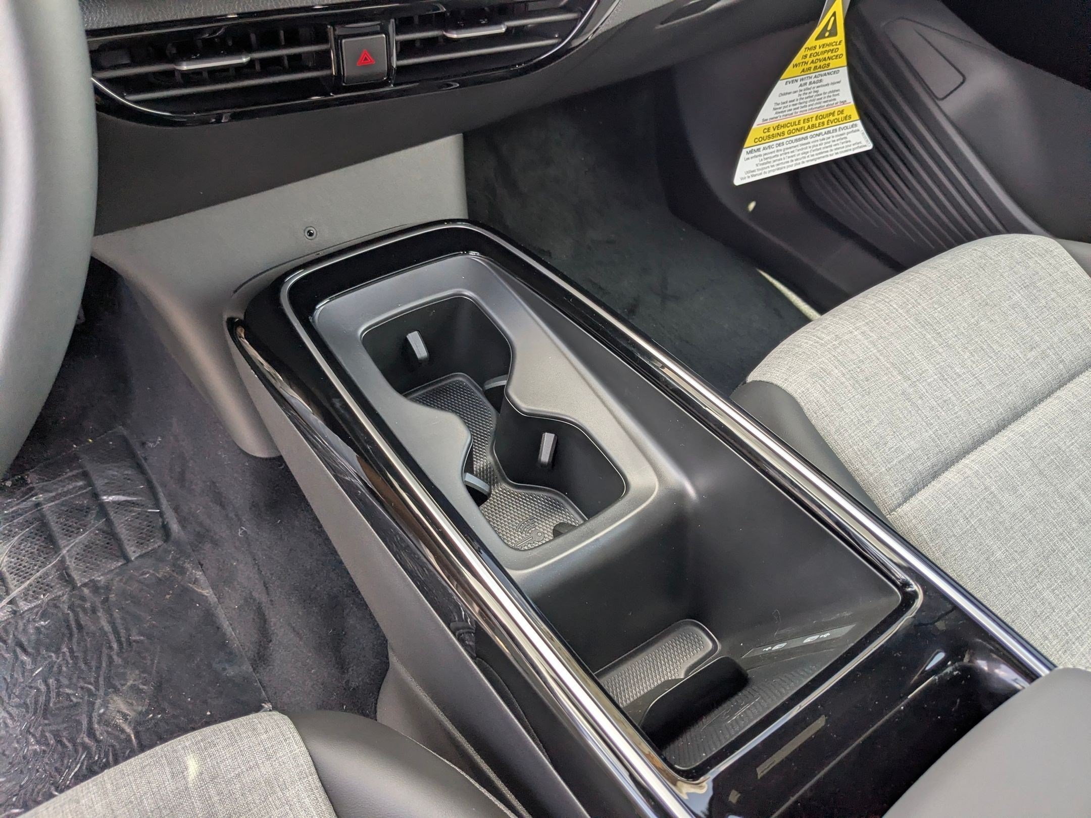 New 2026 Pure Gray Metallic Volkswagen Pro image 14