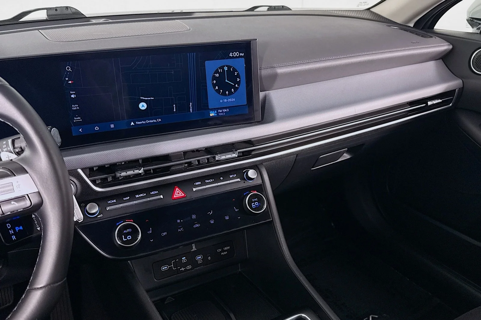 Used 2024 Aero Silver Hyundai SEL FWD image 20