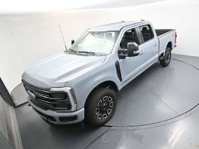 New 2026 Glacier Gray Metallic Tri-Coat Ford F-250® Platinum® image 43