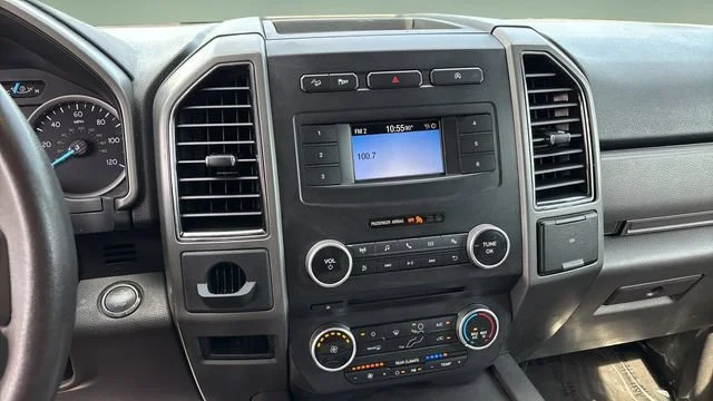 Used 2018 Gold Ford XLT image 25