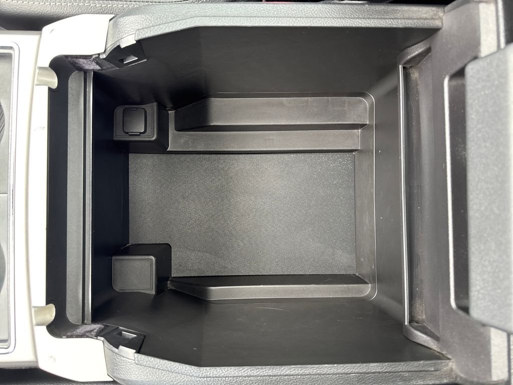 Certified Used 2018 Magnetic Metallic Ford Lariat image 35
