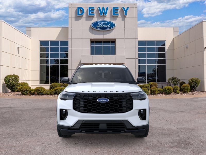 New 2026 Star White Metallic Tri-Coat Ford ST-Line image 6