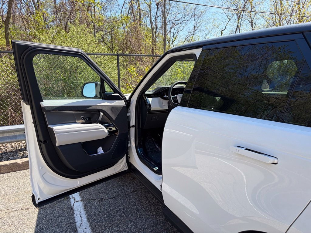 New 2026 White Land Rover SE image 10