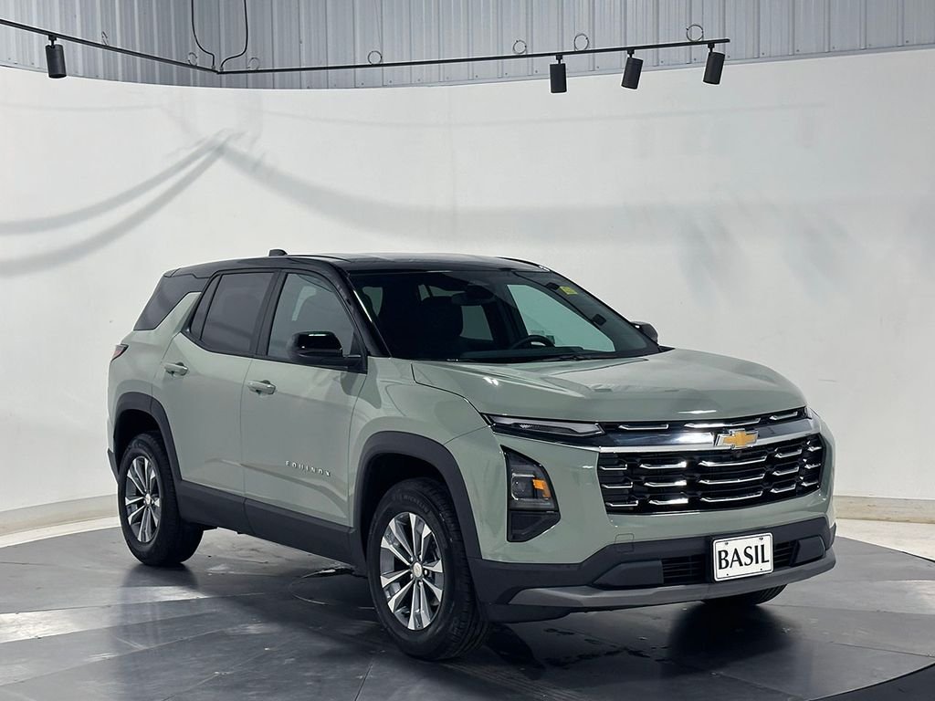 Used 2025 Green Chevrolet LT image 39