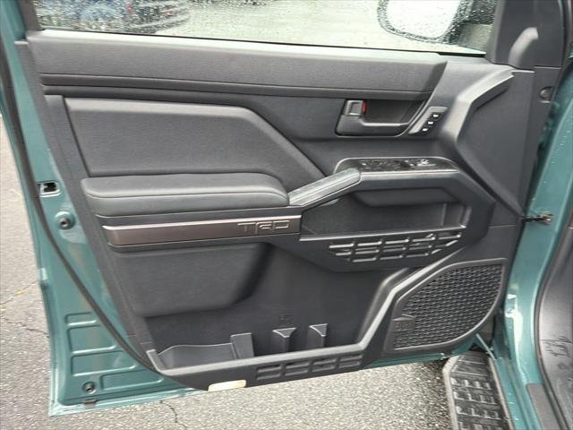 Certified Used 2025 EVEREST Toyota  image 16