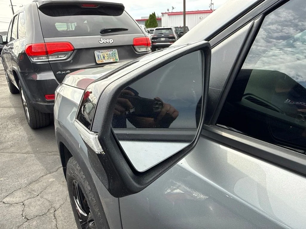 Used 2023 Silver GMC AT4 image 26