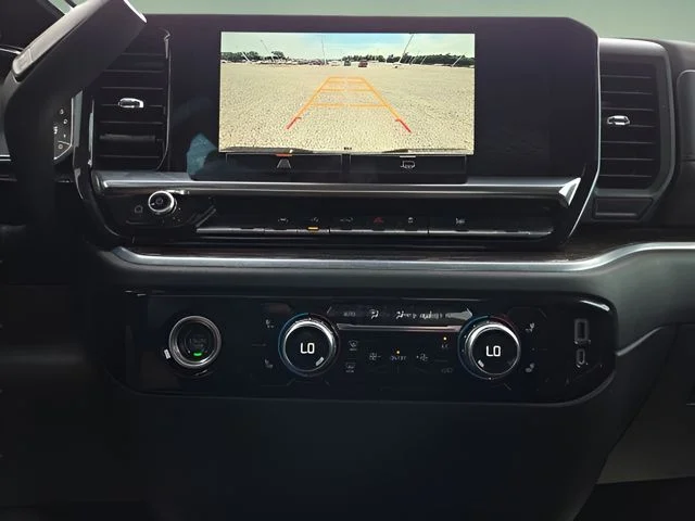 Used 2022 Silver GMC SLE image 31