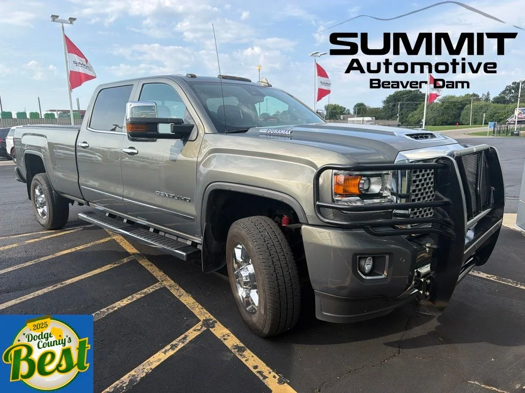 Used 2017 Mineral Metallic GMC Denali image 1