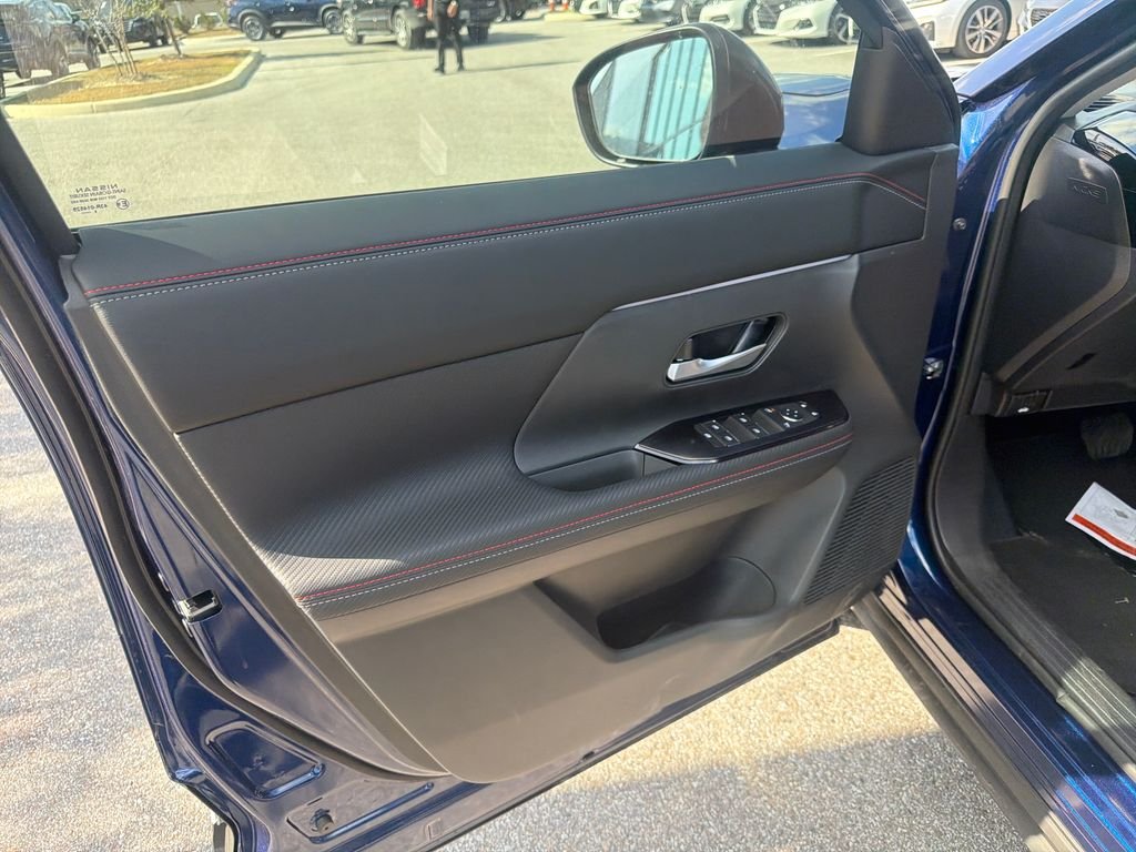 New 2026 Nissan Kicks SR 4D Sport Utility