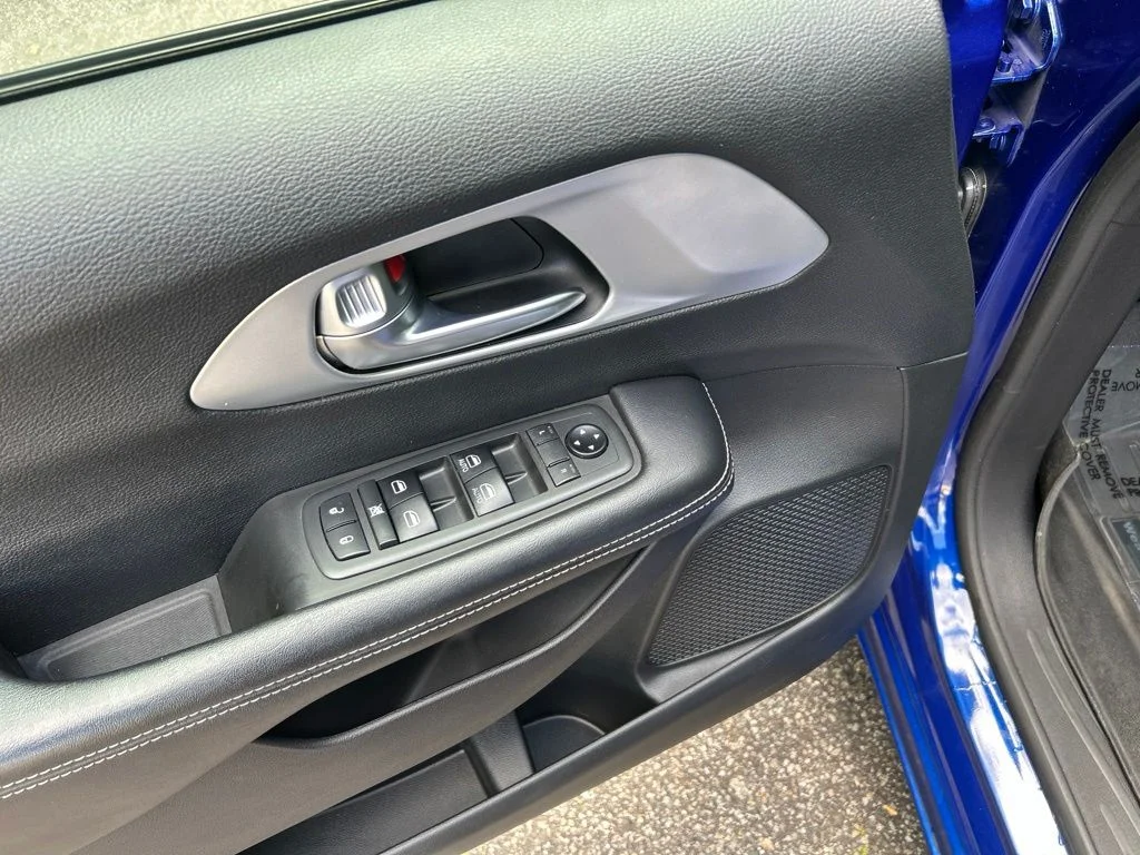 Used 2019 Blue Chrysler Touring L image 15