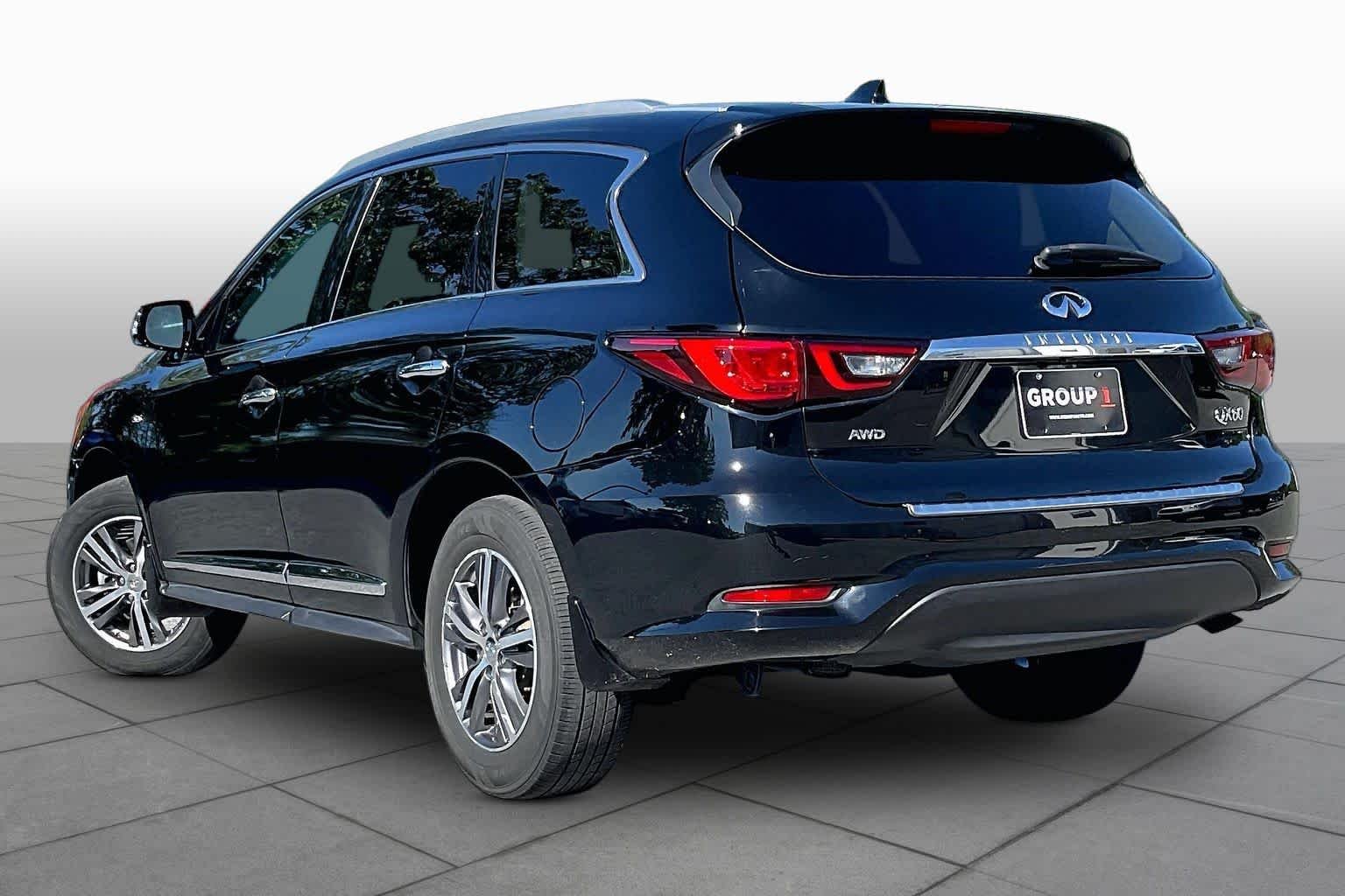 Used 2020 Black Obsidian INFINITI LUXE image 11