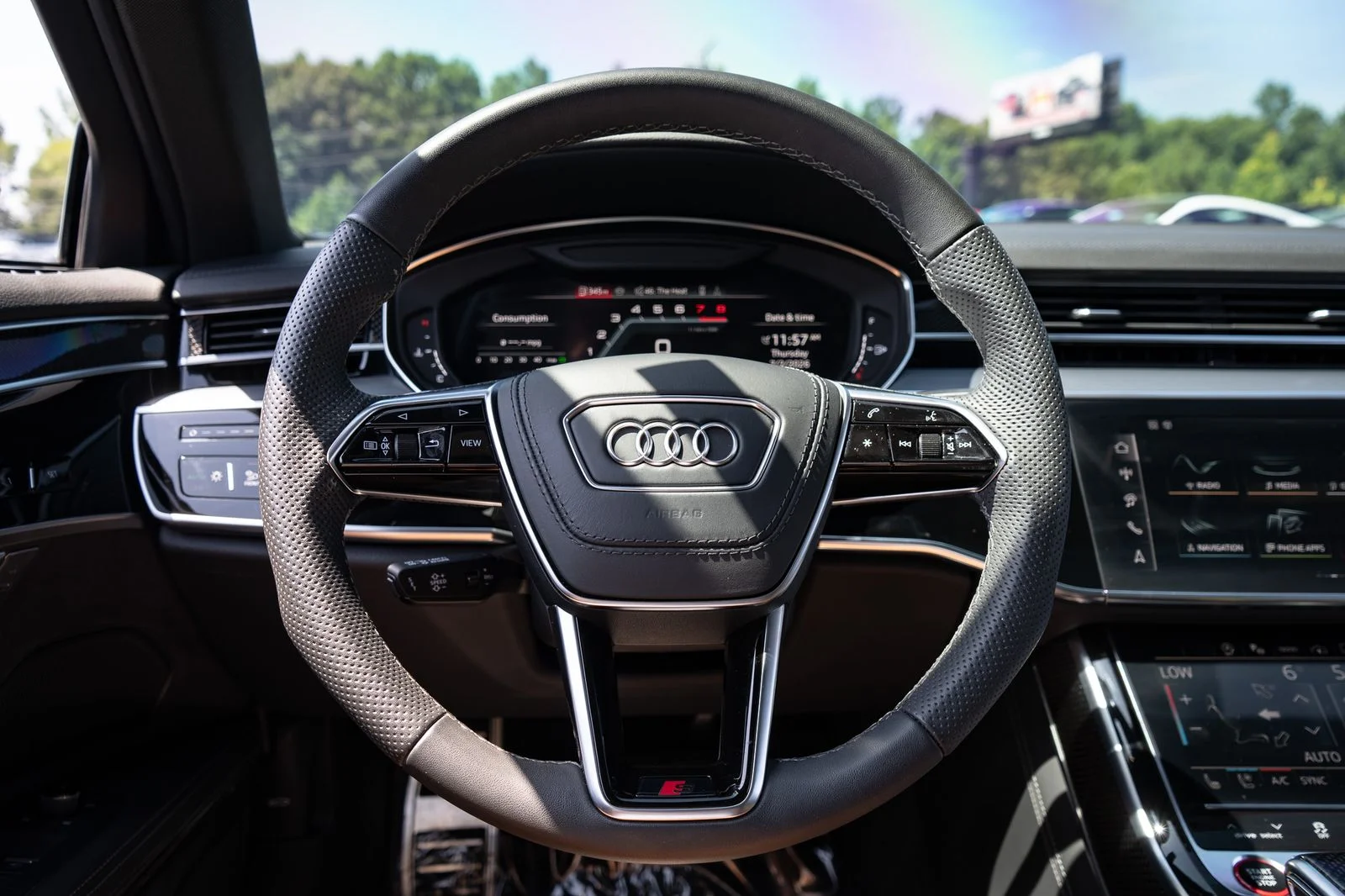 Used 2024  Audi 4.0T image 68