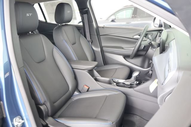 New 2026 Ocean Blue Metallic Buick Sport Touring image 21