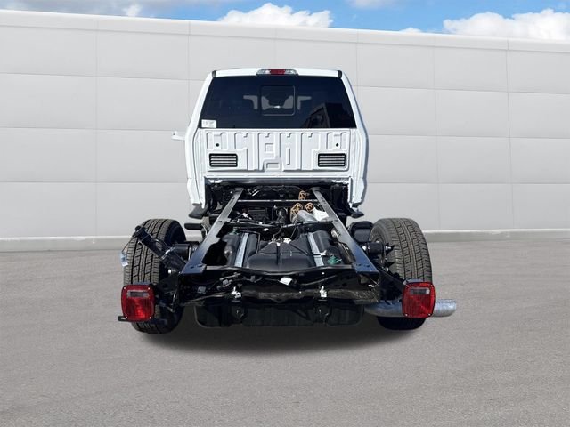 New 2026 Oxford White Ford F-350® XL image 3