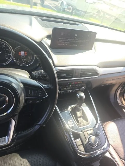 Used 2022 Silver Mazda Touring image 3