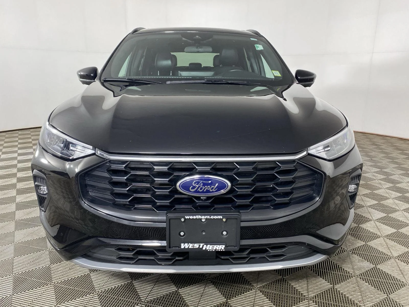 Used 2024 Agate Black Ford ST-Line Select image 2