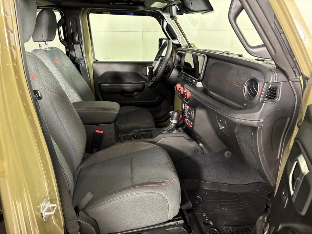 Used 2025 Green Jeep Rubicon image 23