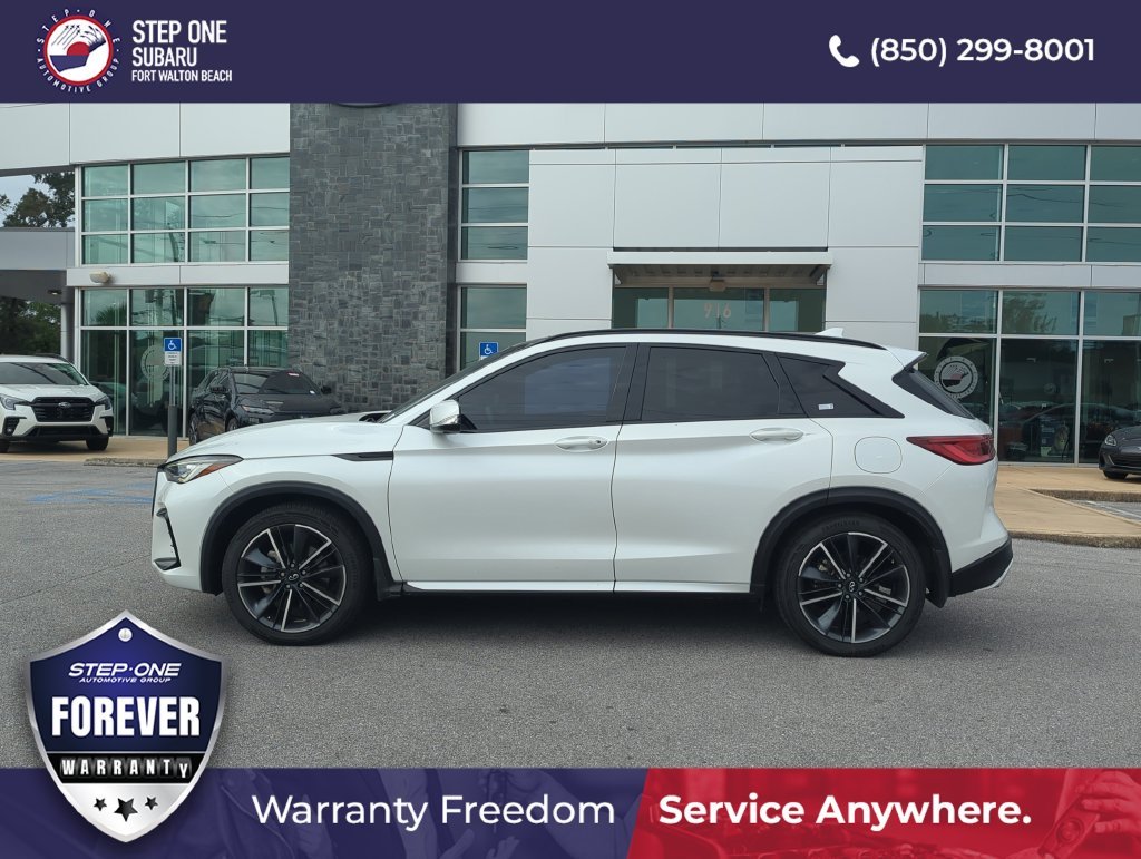 Used 2023 White INFINITI SPORT image 4