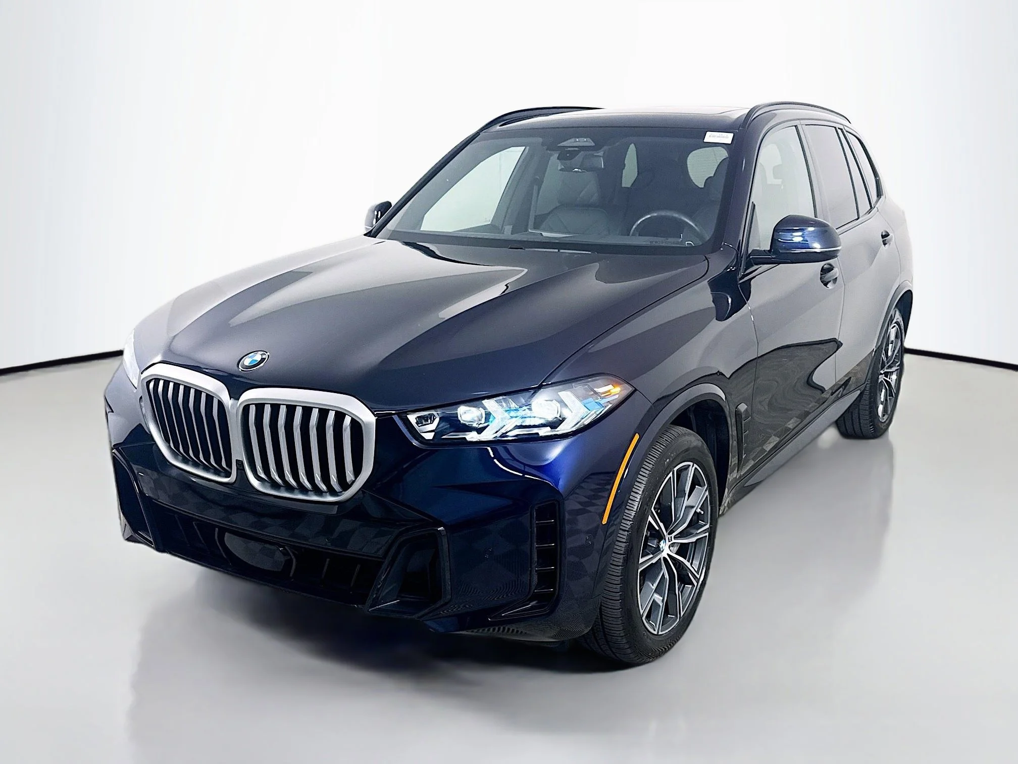 Used 2026 Carbon Black Metallic BMW sDrive40i image 3
