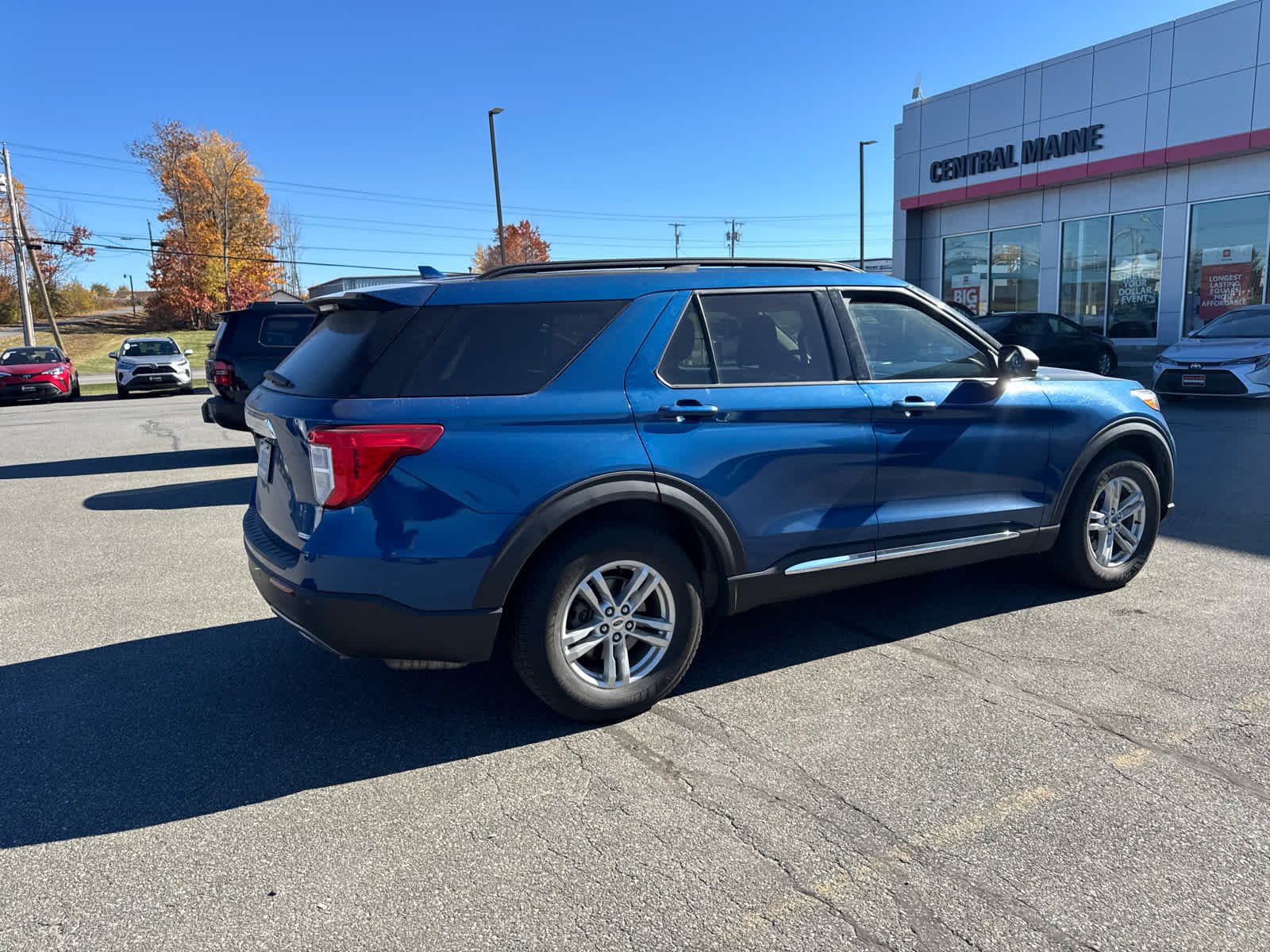 Used 2020 Atlas Blue Metallic Ford XLT image 3