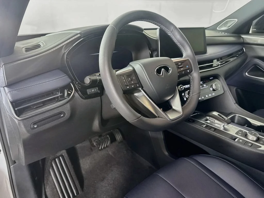 Certified Used 2027 Black INFINITI SPORT image 12