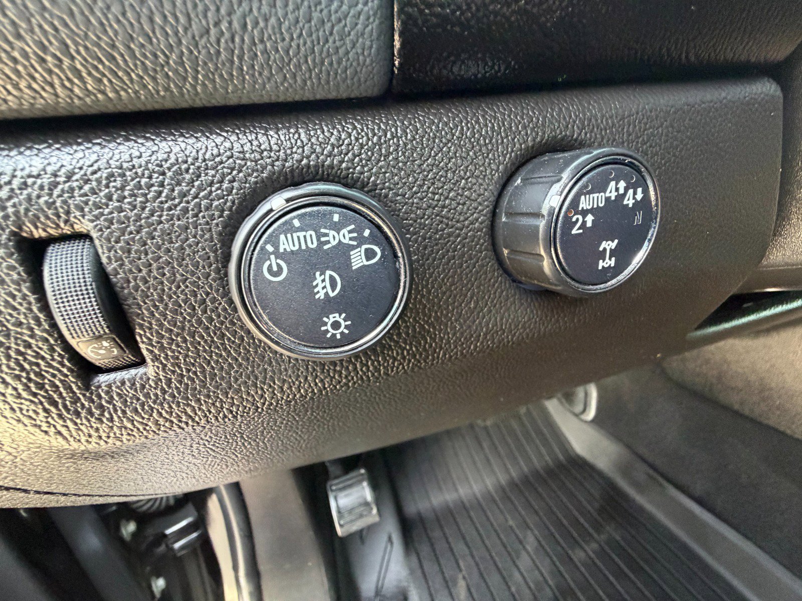 2022 Chevrolet Colorado Z71 - Photo 12