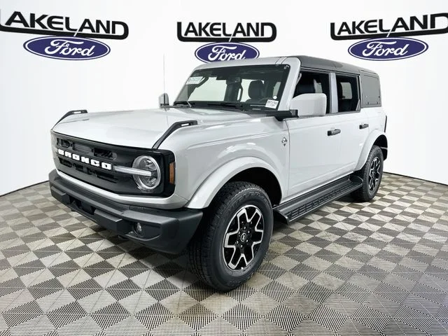 New 2026 White Ford Outer Banks image 7