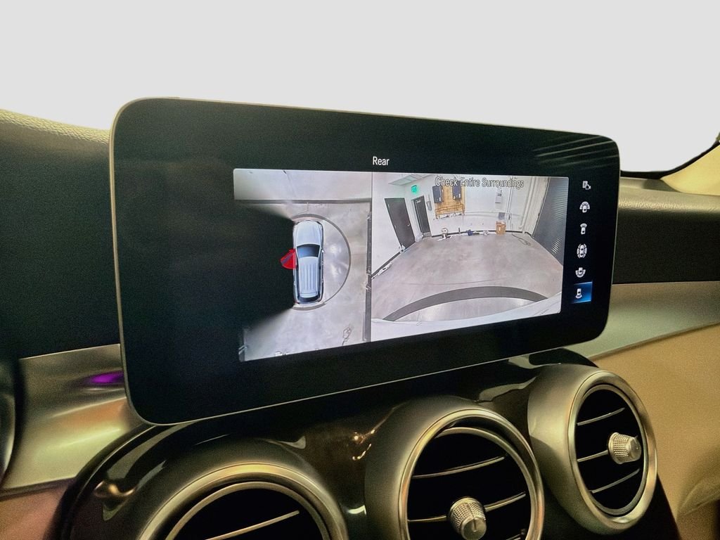 Used 2022 White Mercedes-Benz GLC 300 image 14