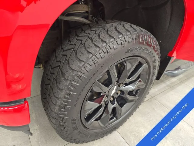 Used 2019 Red Chevrolet RST image 38