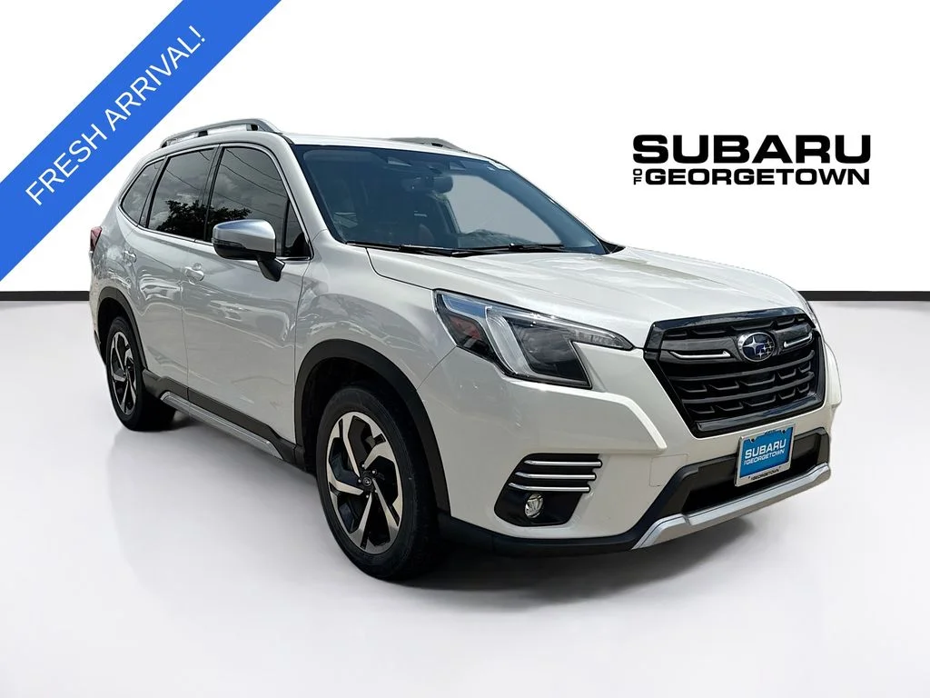 2023 Subaru Forester Touring's photo