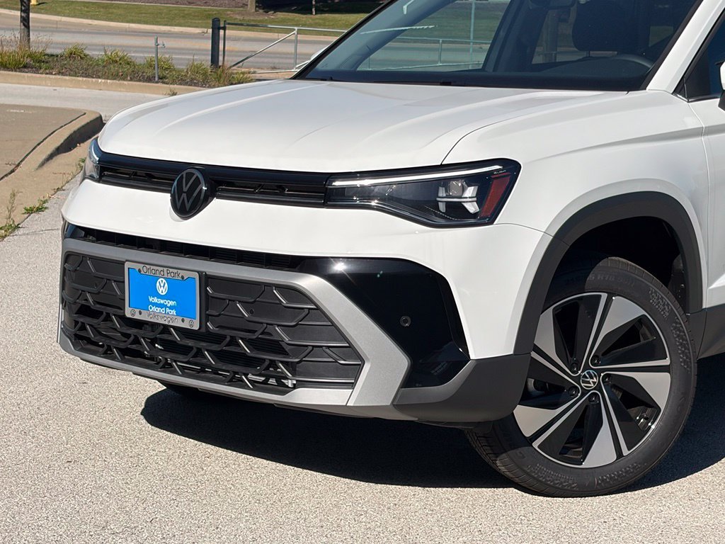 New 2026 Pure White Volkswagen 1.5T SE image 2