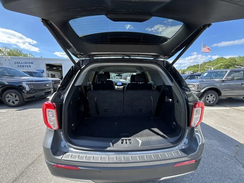 Used 2023 Gray Ford XLT image 20