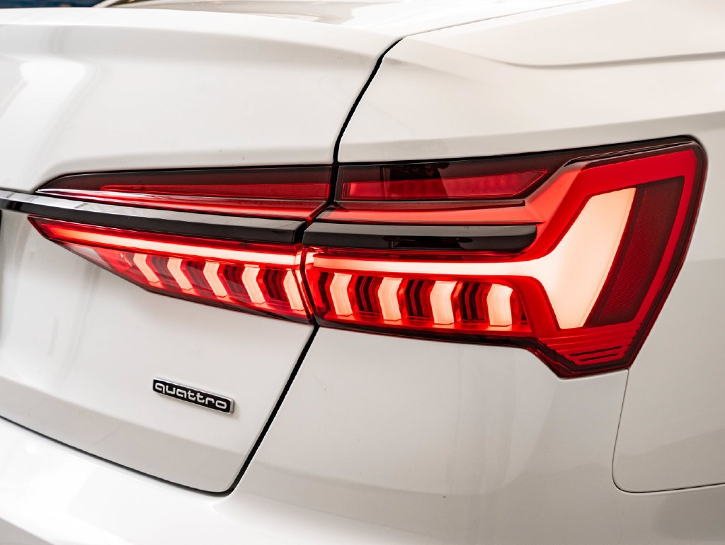 Used 2023 Glacier White Audi 55 Premium Plus image 9