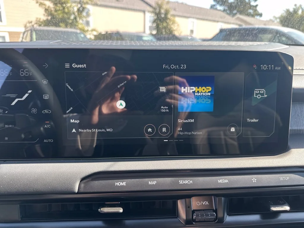 New 2027 Glacial White Pearl Kia X-LINE SX PRESTIGE image 18