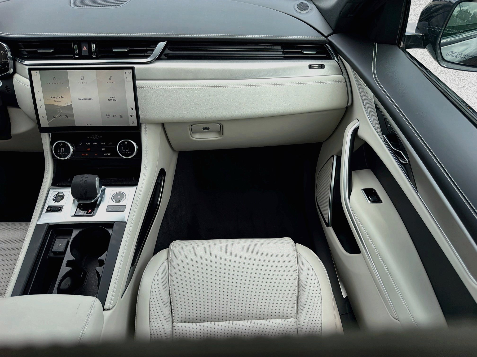 2026 Jaguar F-Pace R-Dynamic S - Photo 18