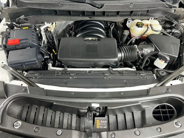 Used 2025 Beige Chevrolet High Country image 32