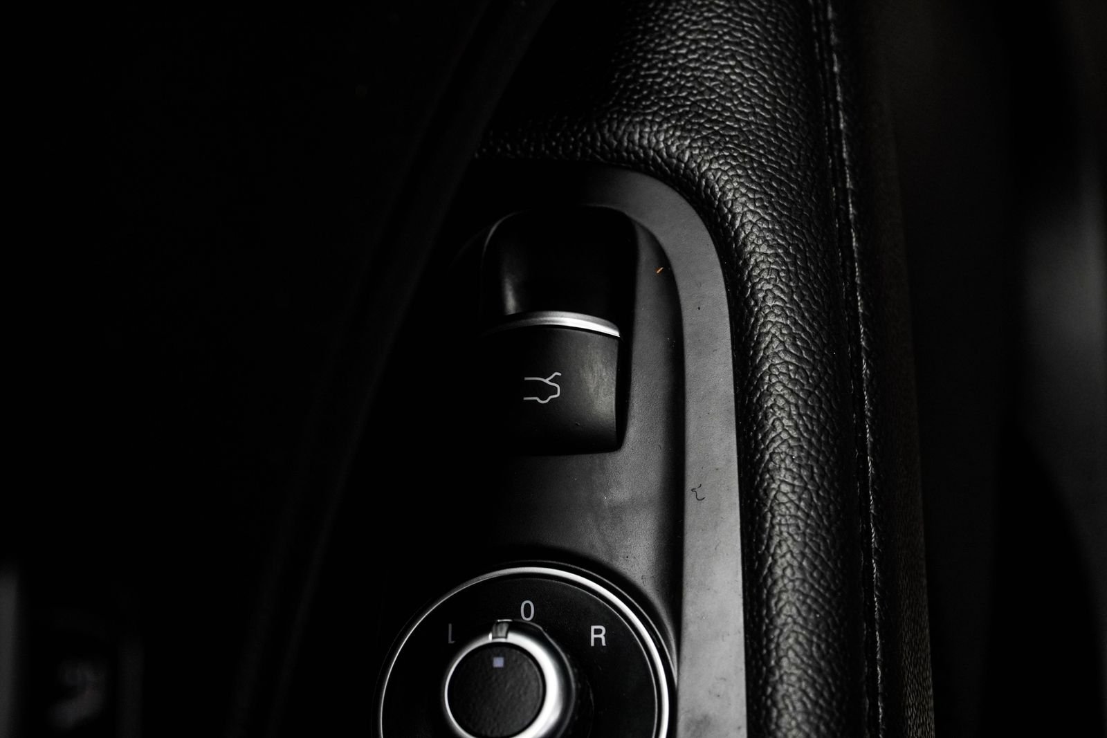 Used 2024 Red Alfa Romeo Ti image 33