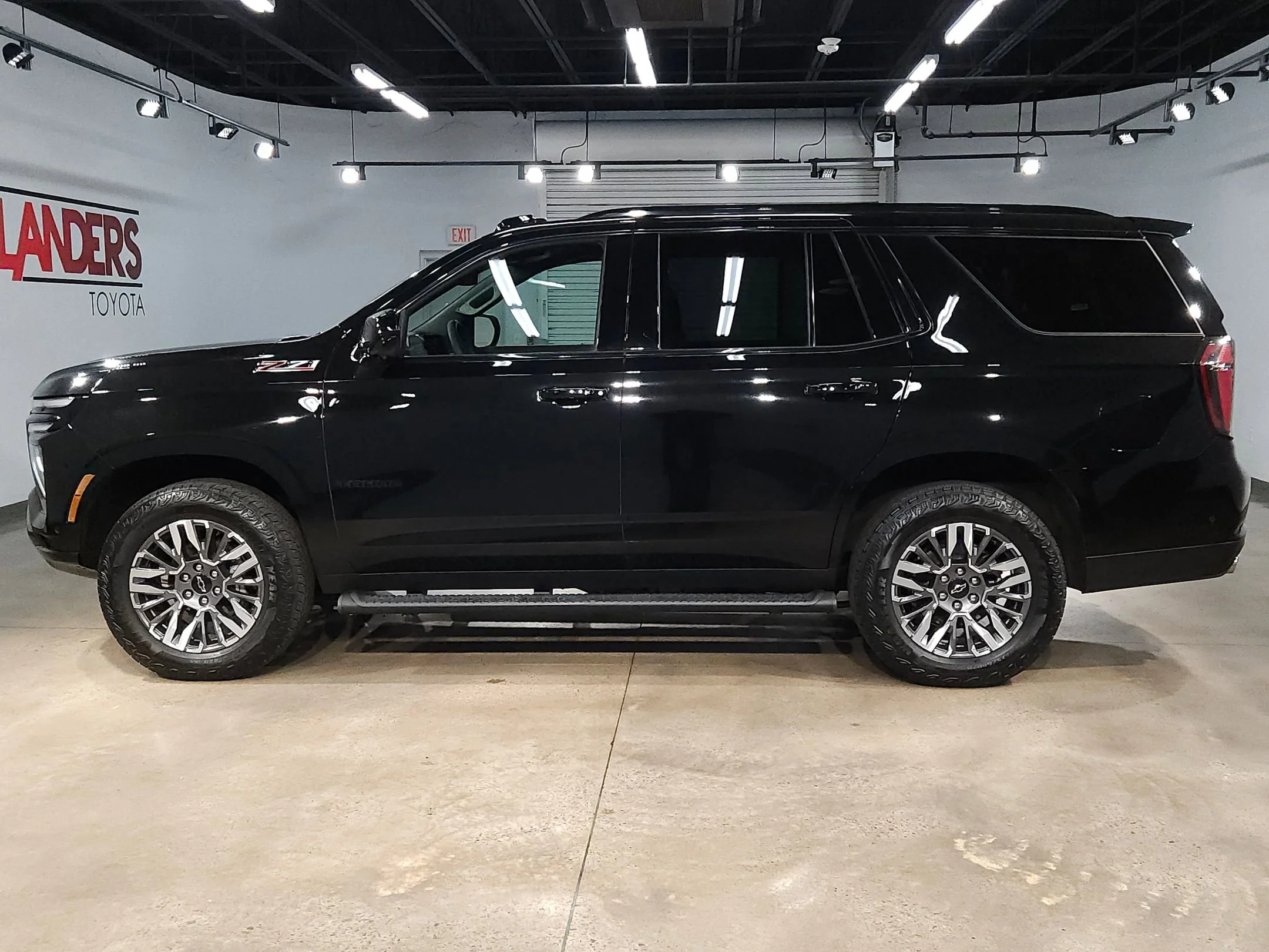 Used 2025 Black Chevrolet Z71 image 4