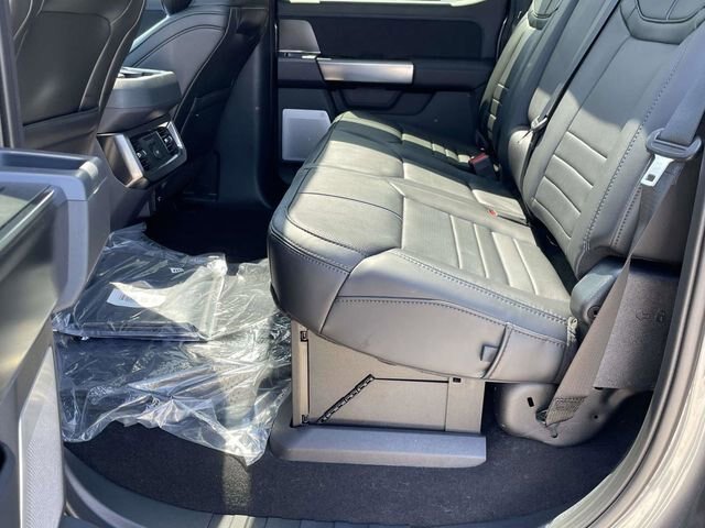 New 2026 Carbonized Gray Metallic Ford Platinum image 31