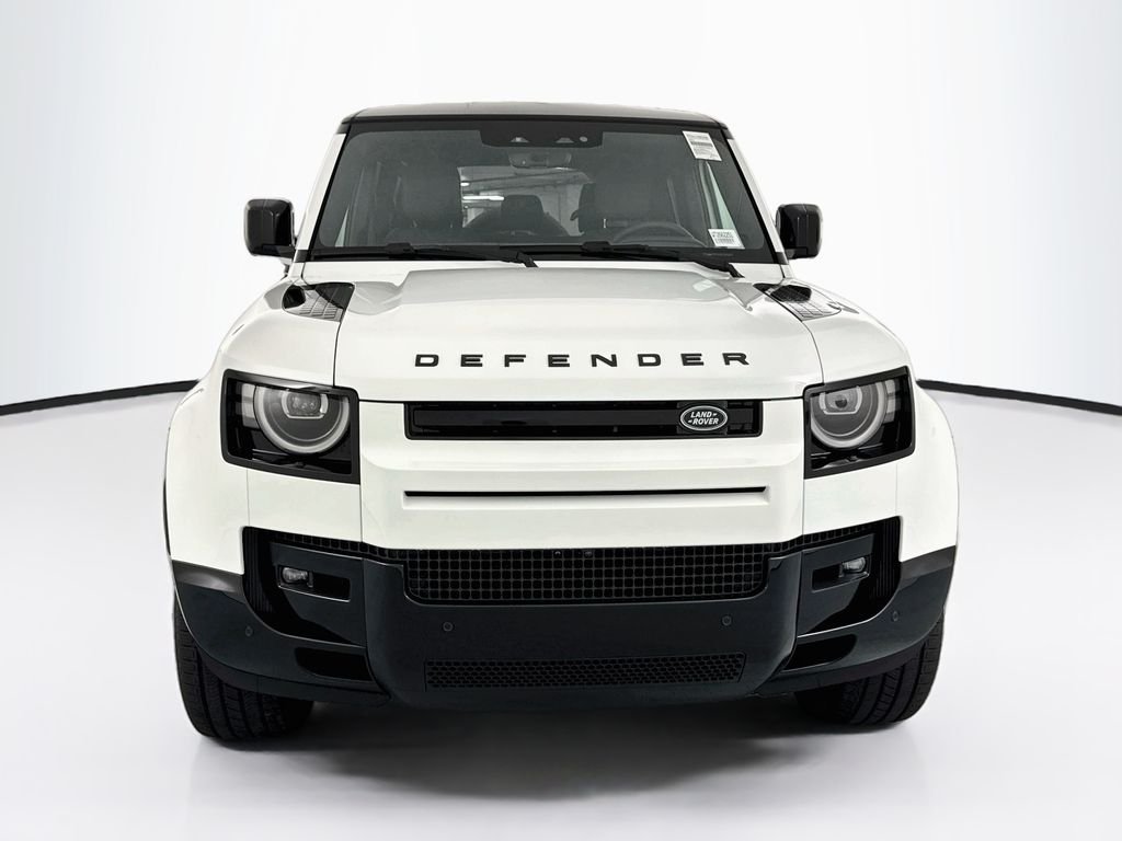 New 2026 Fuji White Land Rover X-Dynamic SE image 2