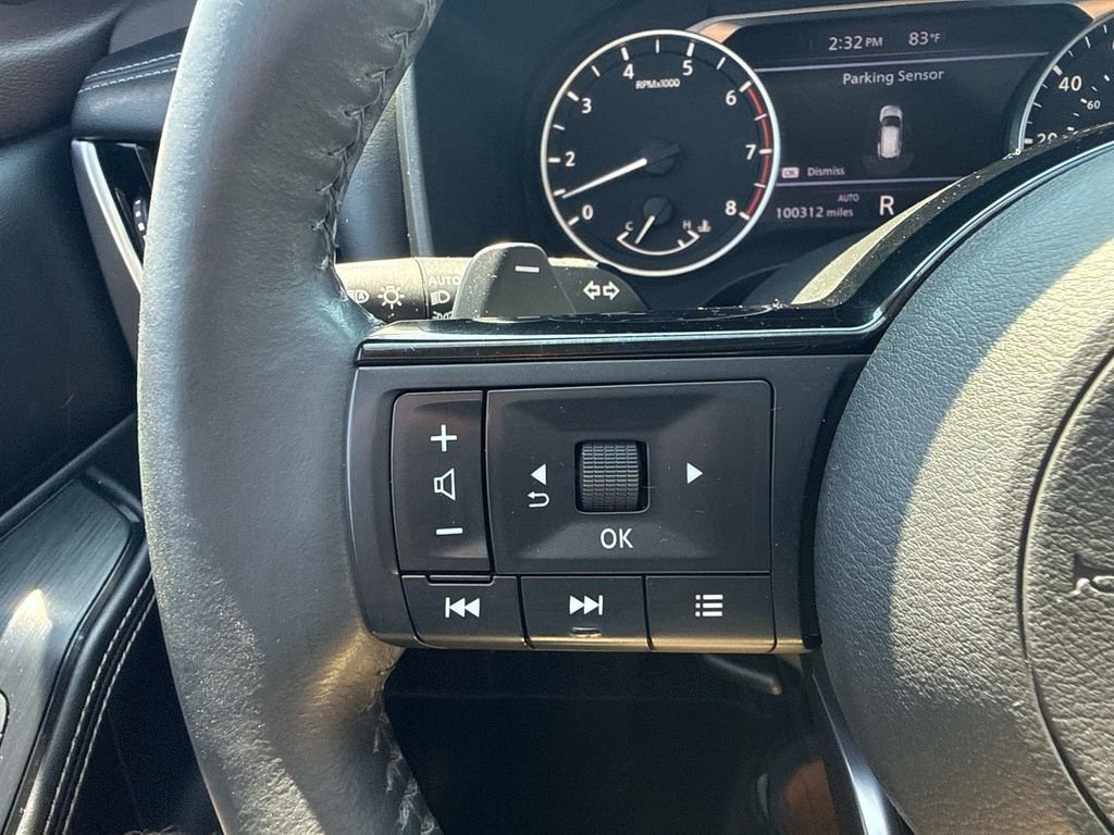 Used 2021 Gray Nissan SV image 32