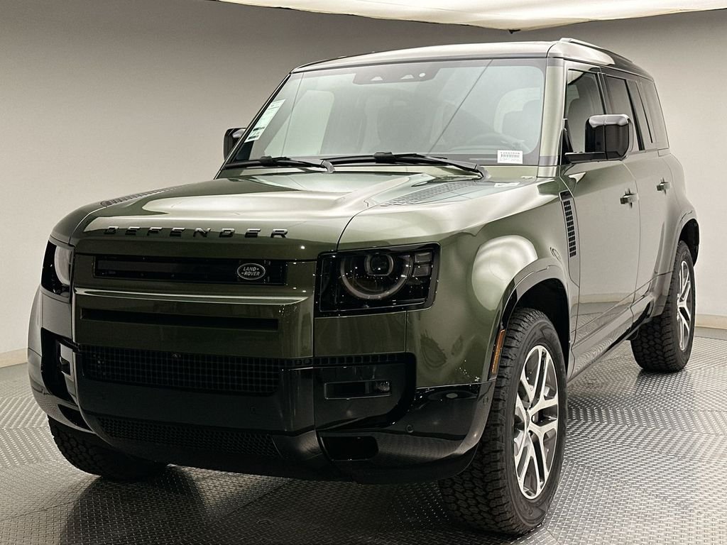 New 2026 Woolstone Green Land Rover X-Dynamic SE image 1