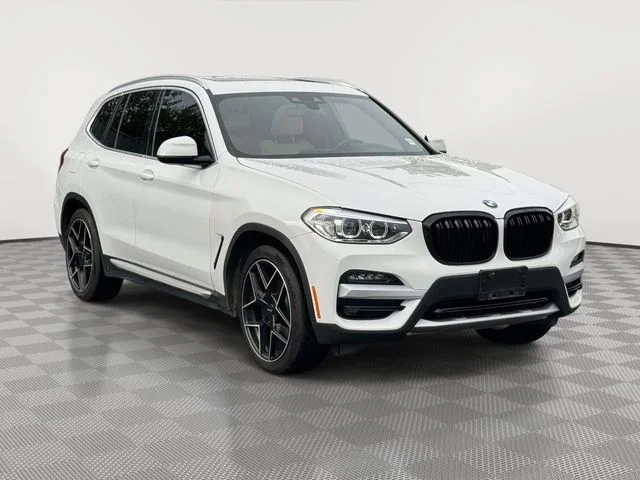 Used 2020 White BMW xDrive30i image 4