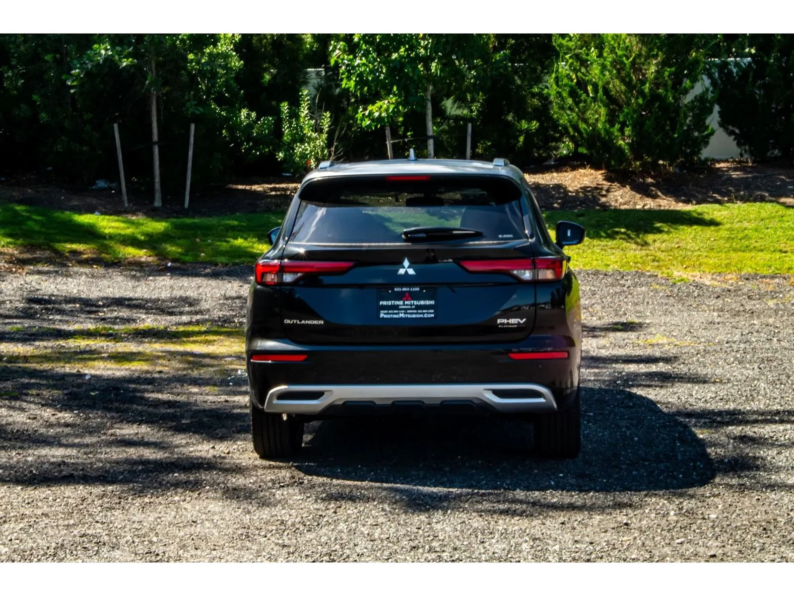 2025 Mitsubishi Outlander Plug-in Hybrid Platinum Edition - Photo 8