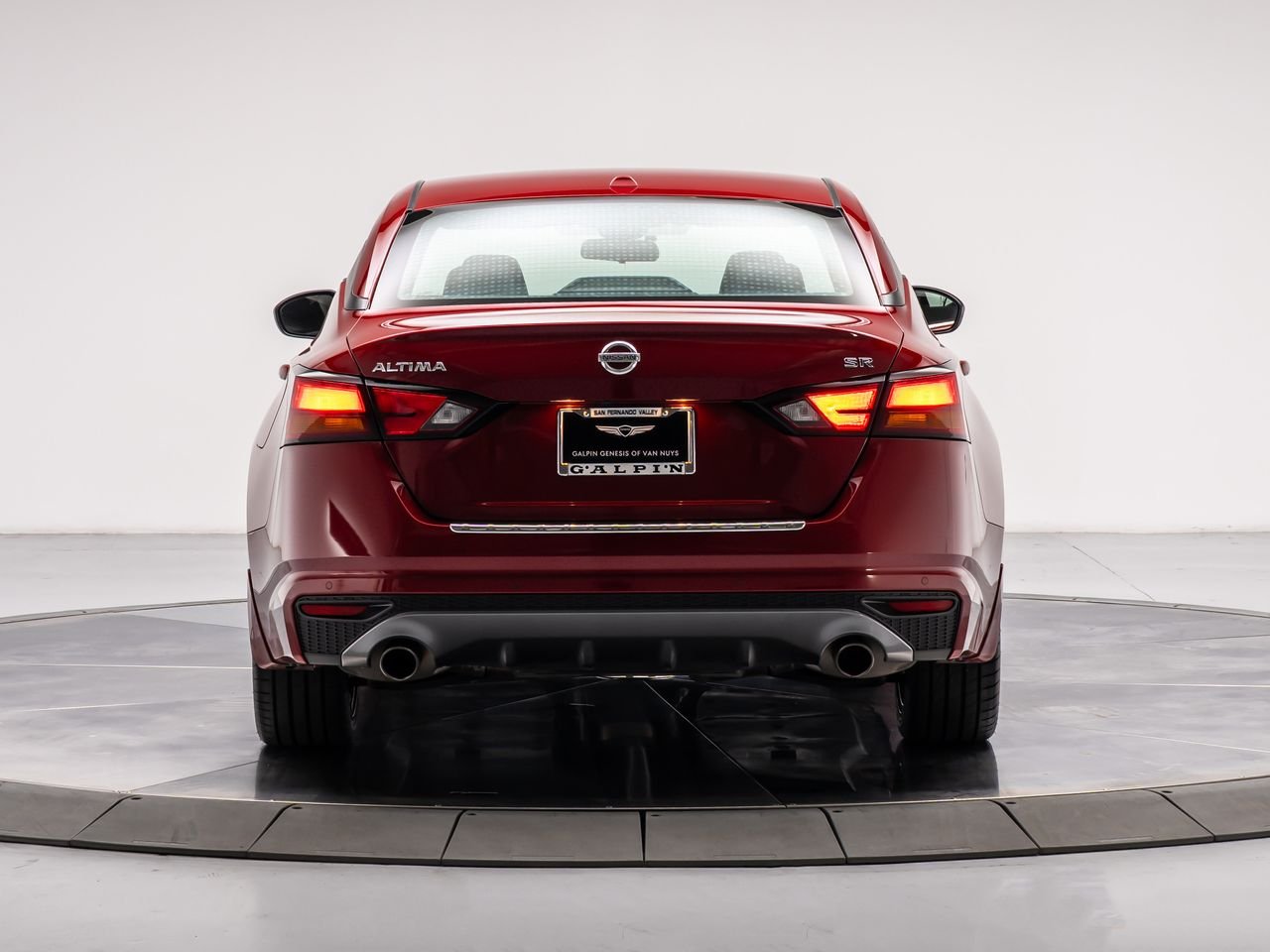2022 Nissan Altima SR - Photo 4