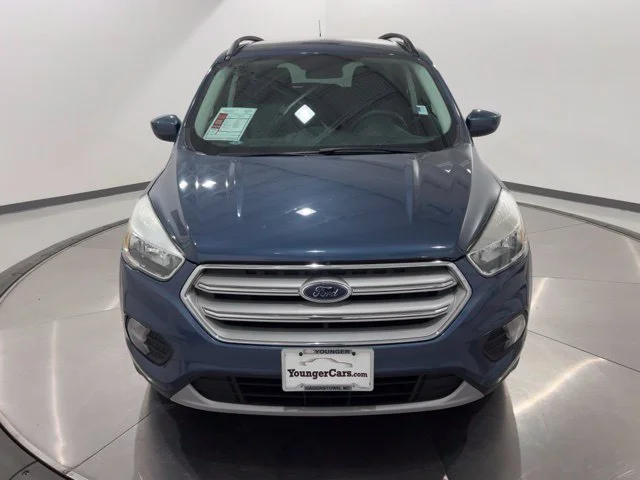 Used 2018 Blue Ford SE image 8