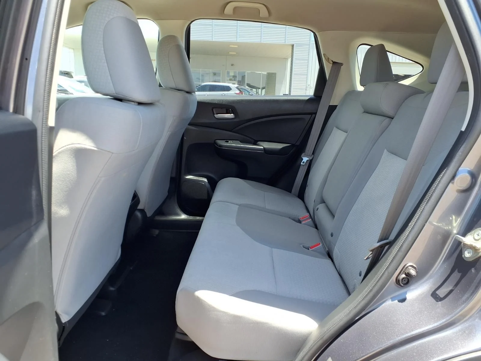 Used 2016 Gray Honda SE image 10